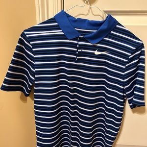 Nike dry-fit polo style Boys XL barely worn